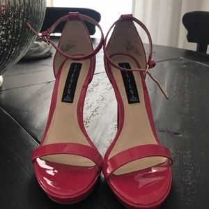Steve Madden Hot Pink Stacy sandal 6.5